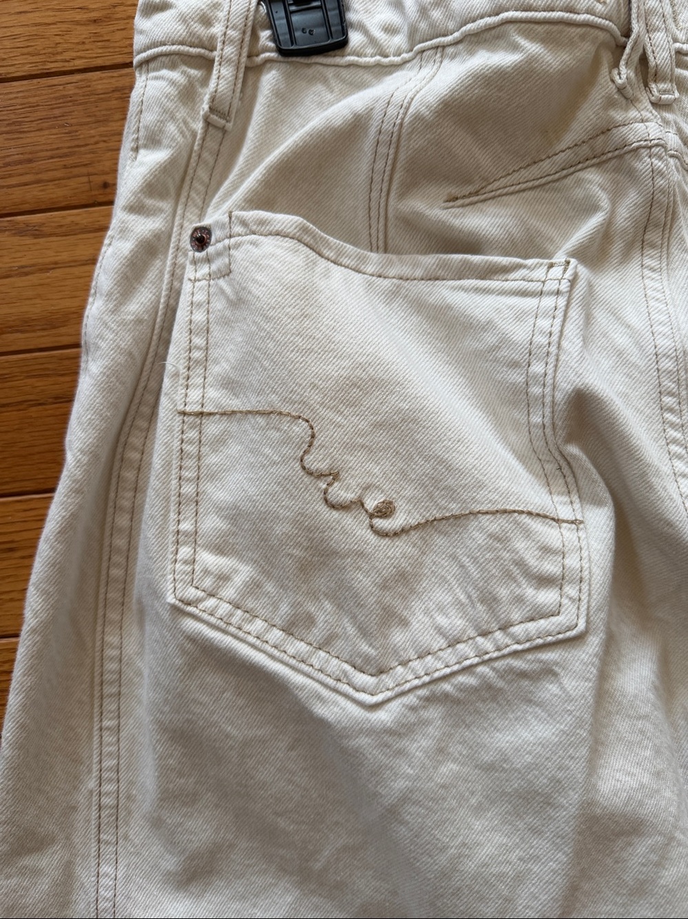 We The Free Good Luck Mid-Rise Barrel Jeans - Picture 8 of 9